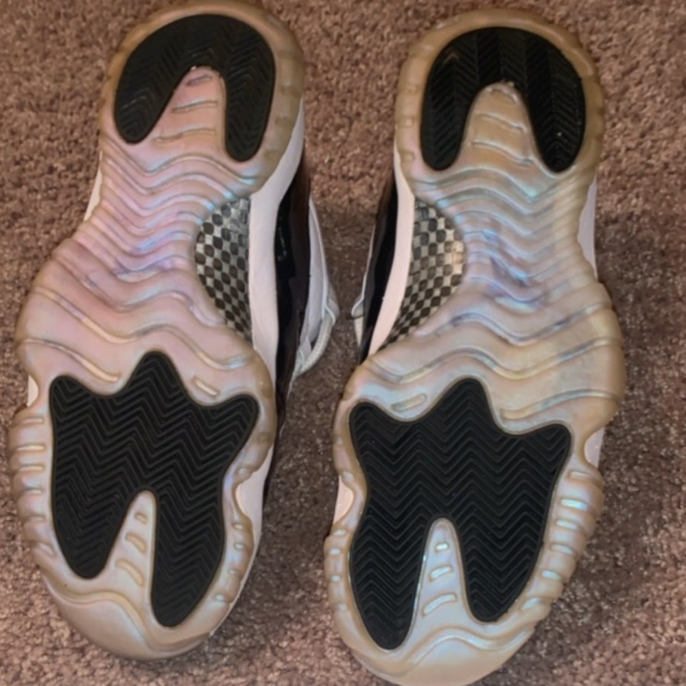 jordan 11 emeralds